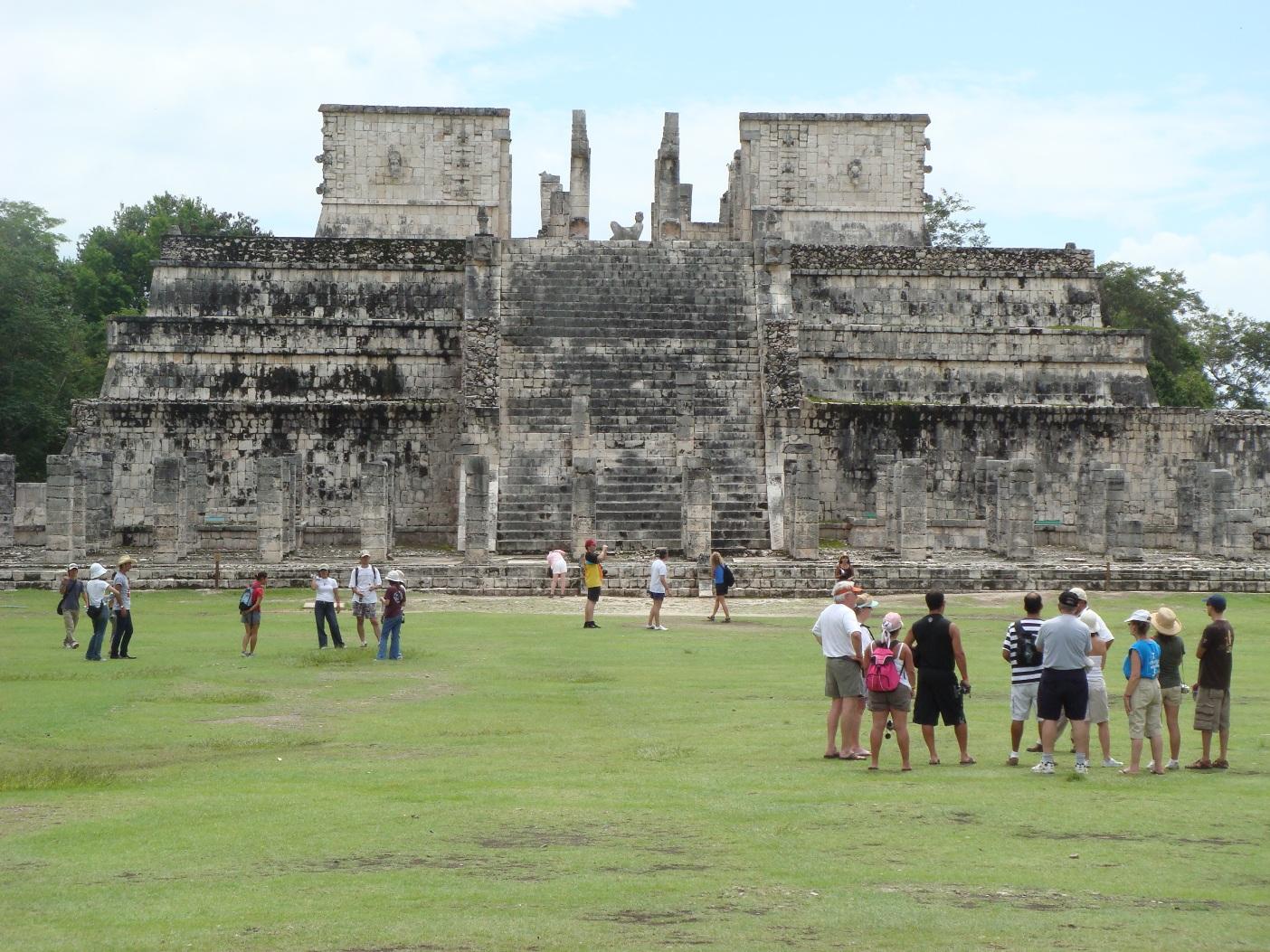 chichen_itza-11.jpg