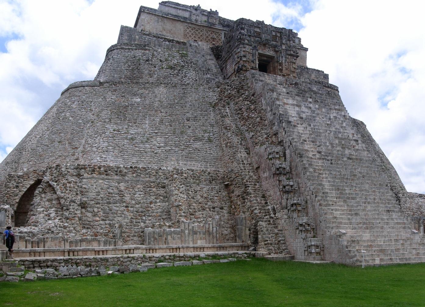 uxmal-03.jpg